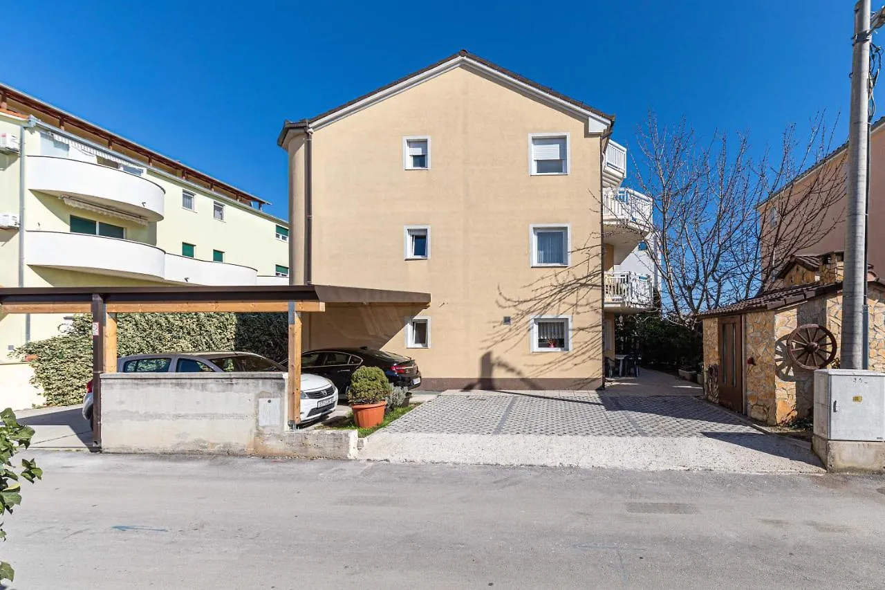 Apartments Jelena Kaštela